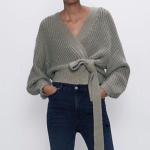GREEN KNIT WRAP SWEATER | ZARA
